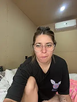 soyanahii online show from June 2026 12:36:02 PM