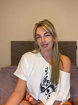 Scarlett the girlnextdoor online show from May 2026 08:17:01 PM