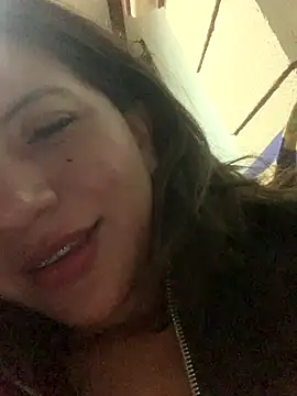 Snapshot of bombomcherry6 chatting on January 2026 09:45:02 AM bombomcherry6 online show from January 2026 09:45:02 AM