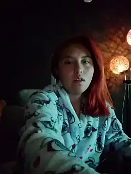 Snapshot of Velvet_Moon33 chatting on January 2026 08:07:02 AM Velvet Moon33 online show from January 2026 08:07:02 AM