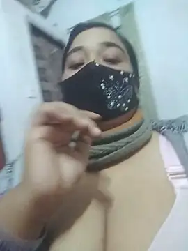 momo loves online show from February 2026 03:33:01 AM