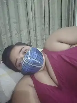 momo loves online show from August 2026 01:46:01 PM