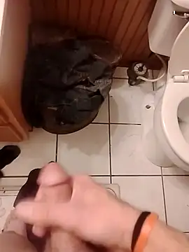 dannyK1505- online show from January 2026 11:53:01 PM