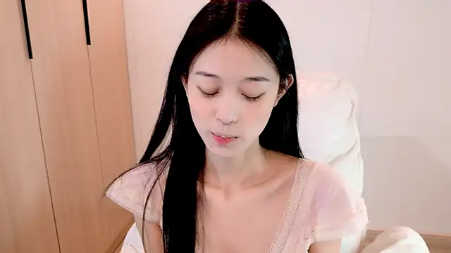 Snapshot of iiiiiiiiiu chatting on January 2026 02:00:01 PM iiiiiiiiiu online show from January 2026 02:00:01 PM