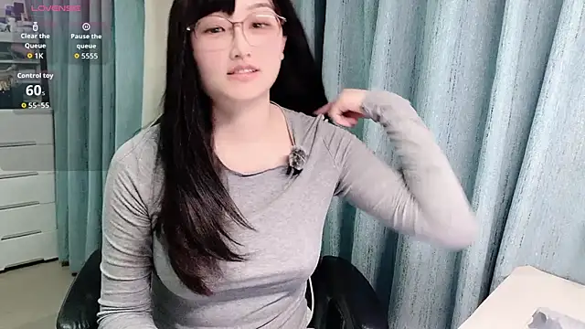 LuLu-lll online show from March 2026 05:29:01 PM