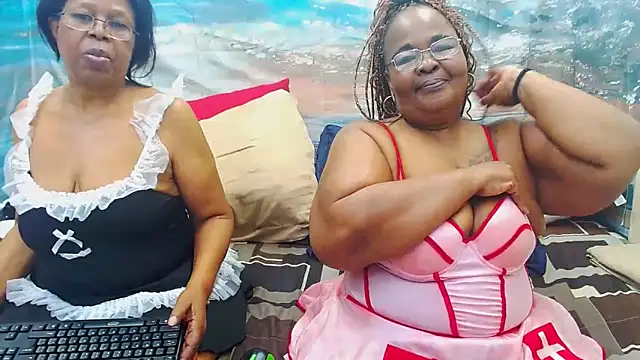 SEXY MATURExx online show from June 2026 06:17:02 PM