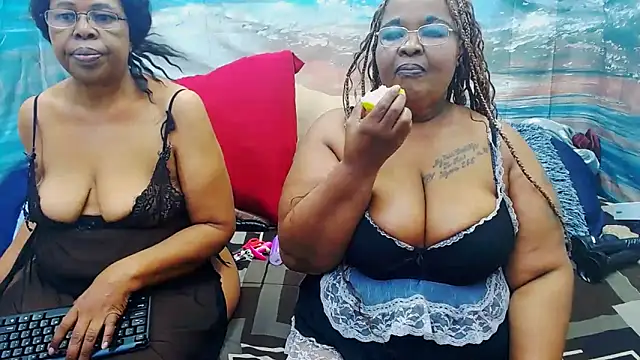 SEXY MATURExx online show from June 2026 04:42:01 PM
