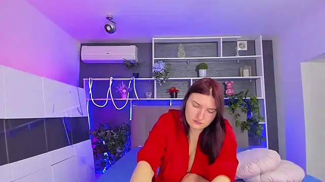 Snapshot of StephieRousee chatting on April 2026 05:32:01 AM StephieRousee online show from April 2026 05:32:01 AM
