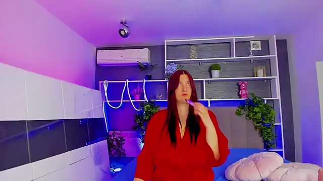 StephieRousee online show from May 2026 05:35:01 AM