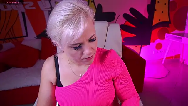 CrystalVibe online show from March 2026 05:41:02 AM