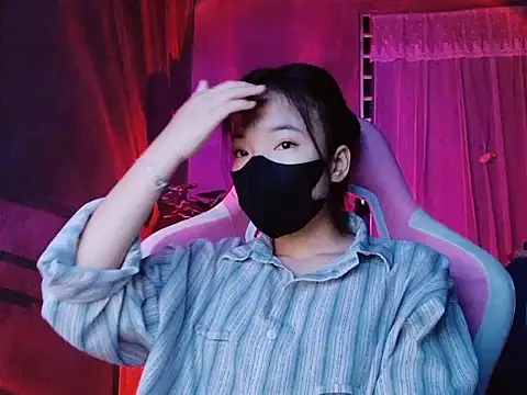 -Tamy- online show from March 2026 03:18:01 PM