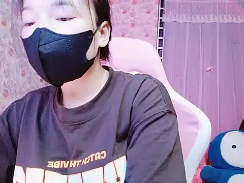 -Tamy- online show from April 2026 02:14:02 PM