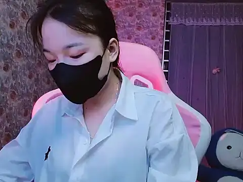 -Tamy- online show from April 2026 02:04:02 PM