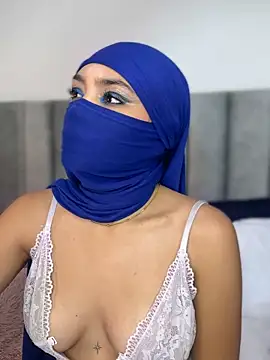 Snapshot of _Tariq chatting on February 2026 12:17:02 PM Tariq online show from February 2026 12:17:02 PM