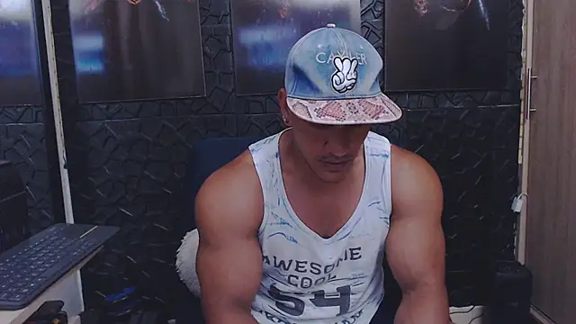 viktor herrera online show from April 2026 08:57:02 PM