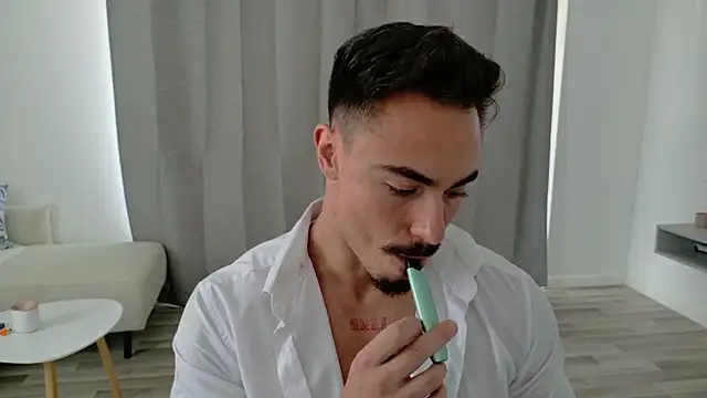 Master Lukas online show from May 2026 12:10:01 PM