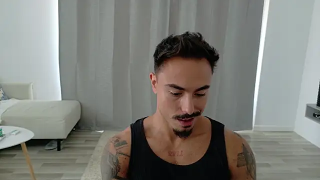 Snapshot of Master_Lukas chatting on July 2026 10:39:02 AM Master Lukas online show from July 2026 10:39:02 AM