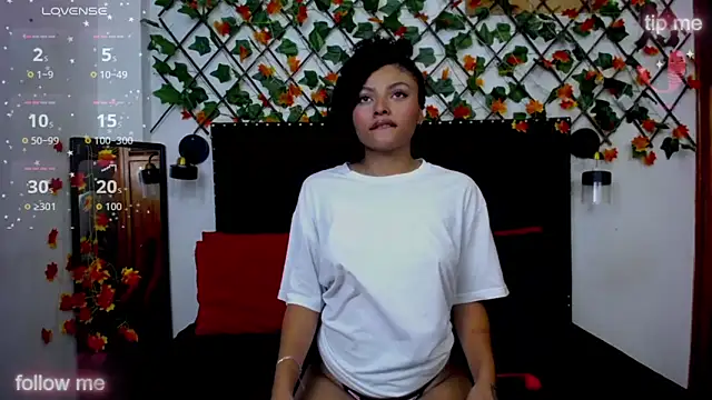 vsamanthaper1 online show from March 2026 08:12:01 PM