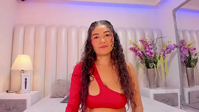 CamilaCastillo online show from April 2026 08:06:01 PM