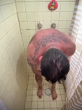 Snapshot of wolfbucker chatting on March 2026 05:52:01 PM wolfbucker online show from March 2026 05:52:01 PM