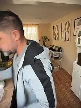 Snapshot of wolfbucker chatting on March 2026 02:20:01 PM wolfbucker online show from March 2026 02:20:01 PM