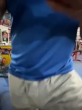 Snapshot of wolfbucker chatting on March 2026 12:43:02 PM wolfbucker online show from March 2026 12:43:02 PM