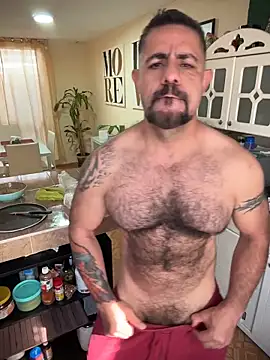 Snapshot of wolfbucker chatting on April 2026 03:20:02 PM wolfbucker online show from April 2026 03:20:02 PM