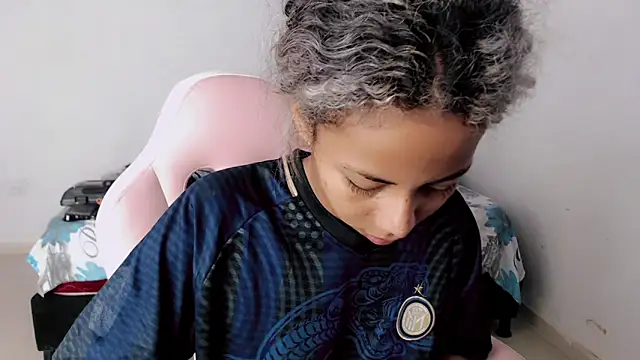 linda brown  online show from April 2026 12:07:01 PM