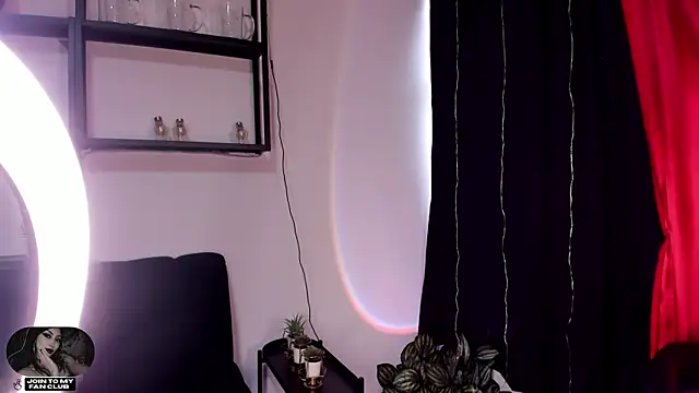 Snapshot of Sacred_Sin_Room chatting on February 2026 01:52:02 PM Sacred Sin Room online show from February 2026 01:52:02 PM