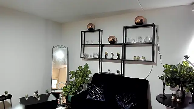 Snapshot of Sacred_Sin_Room chatting on March 2026 01:16:02 PM Sacred Sin Room online show from March 2026 01:16:02 PM