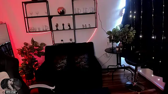 Snapshot of Sacred_Sin_Room chatting on March 2026 01:17:01 PM Sacred Sin Room online show from March 2026 01:17:01 PM