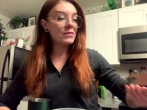 Snapshot of Intothewoodswego chatting on January 2026 12:13:02 AM Intothewoodswego online show from January 2026 12:13:02 AM