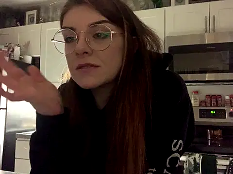 Snapshot of Intothewoodswego chatting on January 2026 12:57:01 AM Intothewoodswego online show from January 2026 12:57:01 AM