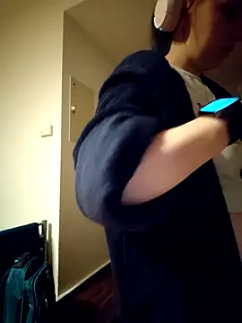 LissieDemons online show from February 2026 06:00:02 PM