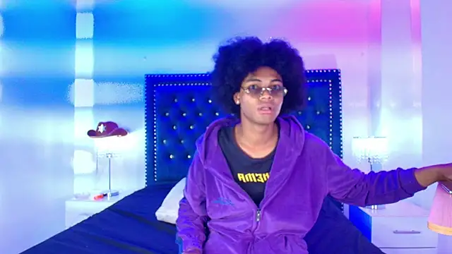 Cristal and luke online show from April 2026 03:37:02 AM