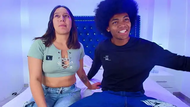 Cristal and luke online show from May 2026 03:35:01 AM