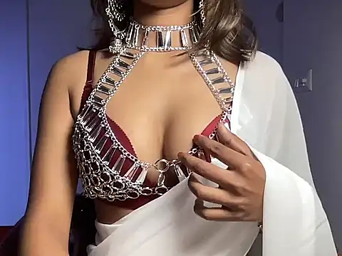 Snapshot of SugarAura chatting on February 2026 08:16:01 PM SugarAura online show from February 2026 08:16:01 PM