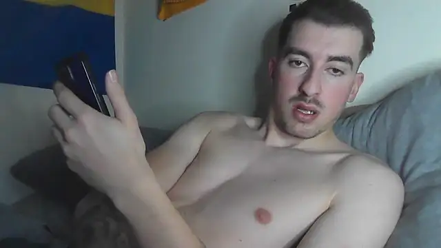 Snapshot of essexboy_2002 chatting on January 2026 11:40:02 PM essexboy 2002 online show from January 2026 11:40:02 PM