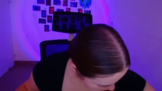 Kitty Mia Kitty online show from February 2026 12:27:01 PM