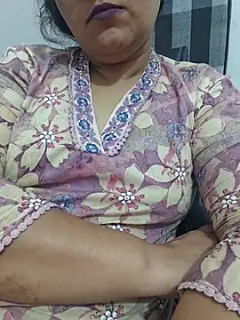 piryasharma005 online show from May 2026 06:30:01 AM