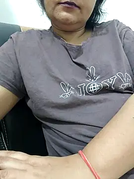 piryasharma005 online show from May 2026 06:57:01 PM