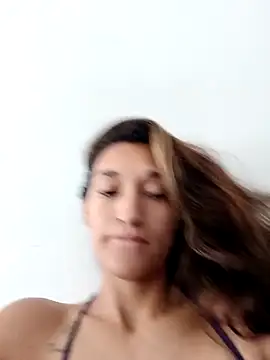 Snapshot of EcoDePiel chatting on April 2026 06:38:02 PM EcoDePiel online show from April 2026 06:38:02 PM