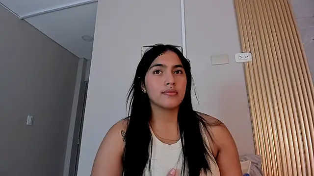 Snapshot of AlanaBlair_ chatting on March 2026 07:28:01 PM AlanaBlair online show from March 2026 07:28:01 PM