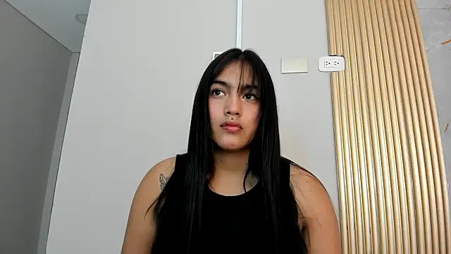 Snapshot of AlanaBlair_ chatting on March 2026 07:19:01 PM AlanaBlair online show from March 2026 07:19:01 PM