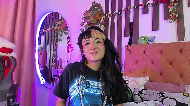 MeowMota  online show from April 2026 06:09:01 PM