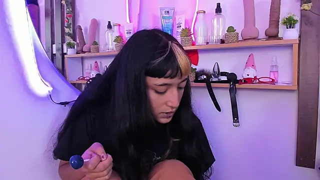 MeowMota  online show from April 2026 07:00:02 PM