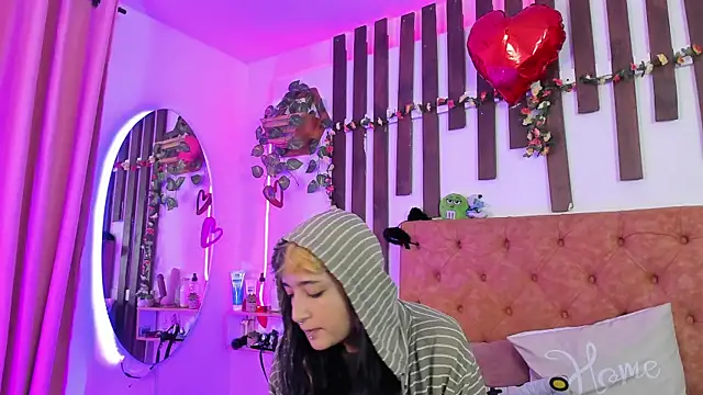 MeowMota  online show from May 2026 06:13:01 PM