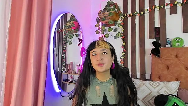 MeowMota  online show from May 2026 06:05:01 PM