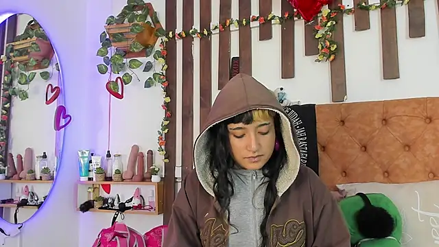 MeowMota  online show from May 2026 04:12:02 PM