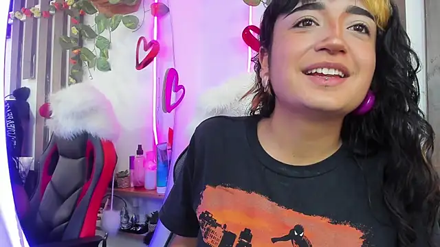 MeowMota  online show from June 2026 07:56:02 PM